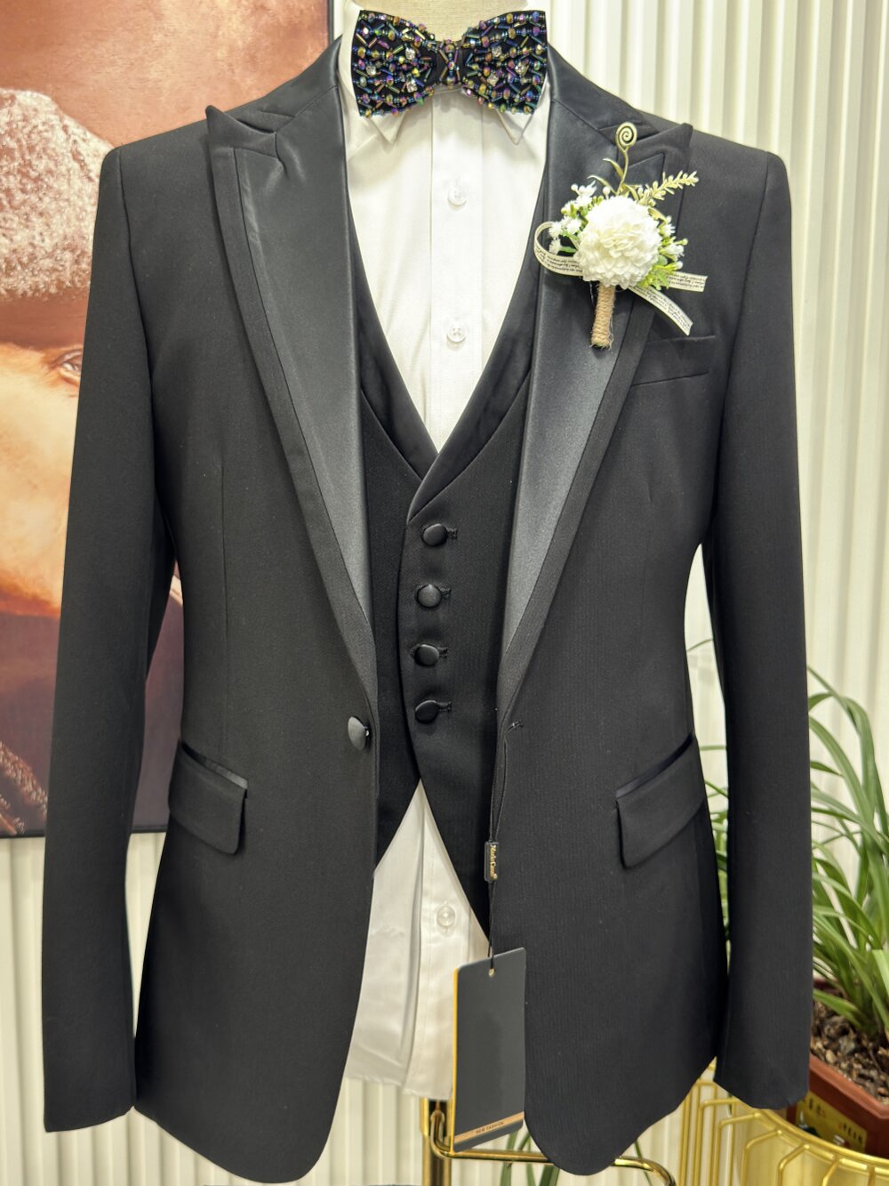 Men's Classic Peak Lapel 3 Piece Tuxedo