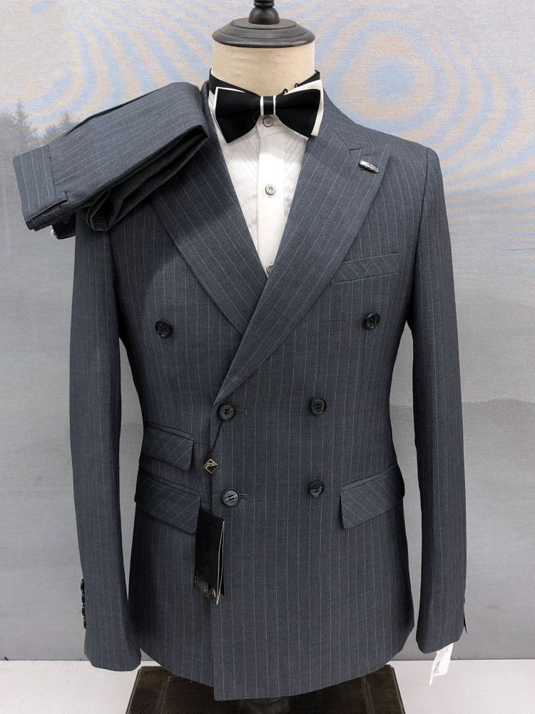 Men’s Double-Breasted Pinstripe 2 Piece Suit