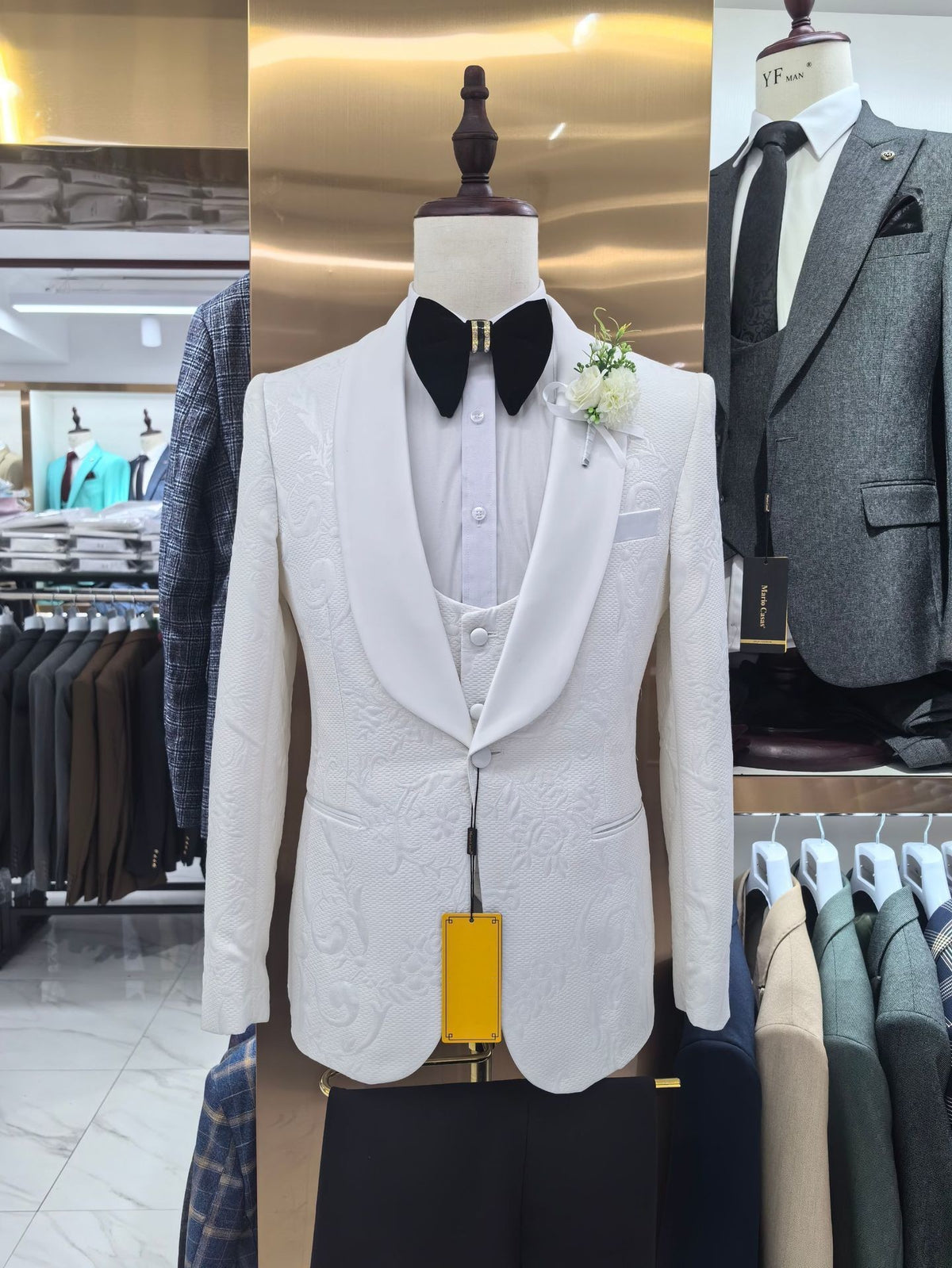 Men’s Floral Jacquard 3 Piece Tuxedo Set