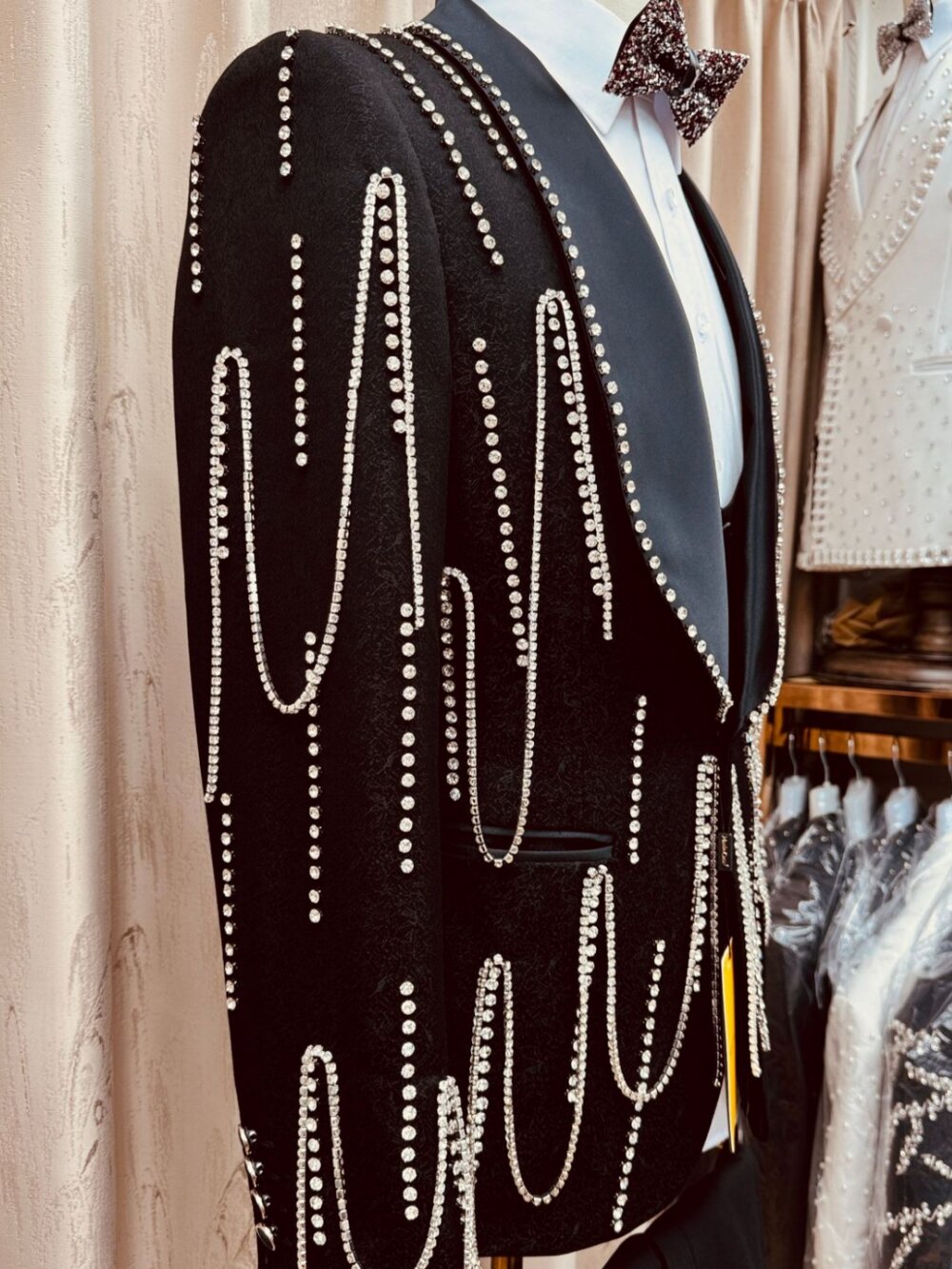 Men’s Luxury Rhinestone Shawl Lapel Tuxedo