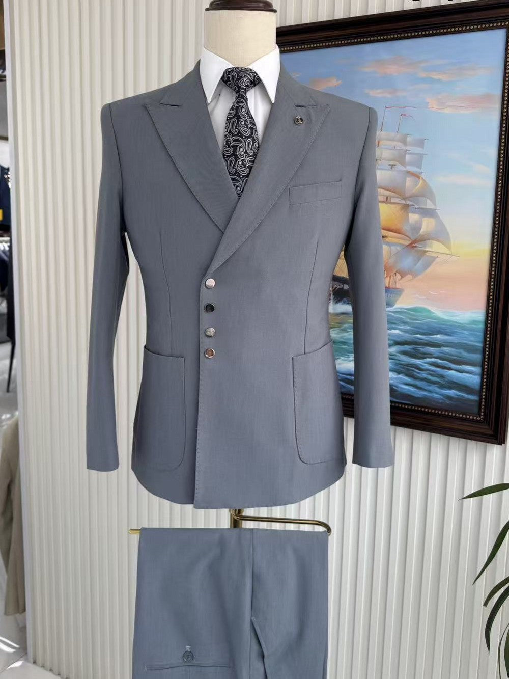 Men's Peak Lapel Asymmetrical Single-Breasted 2 Piece Suit