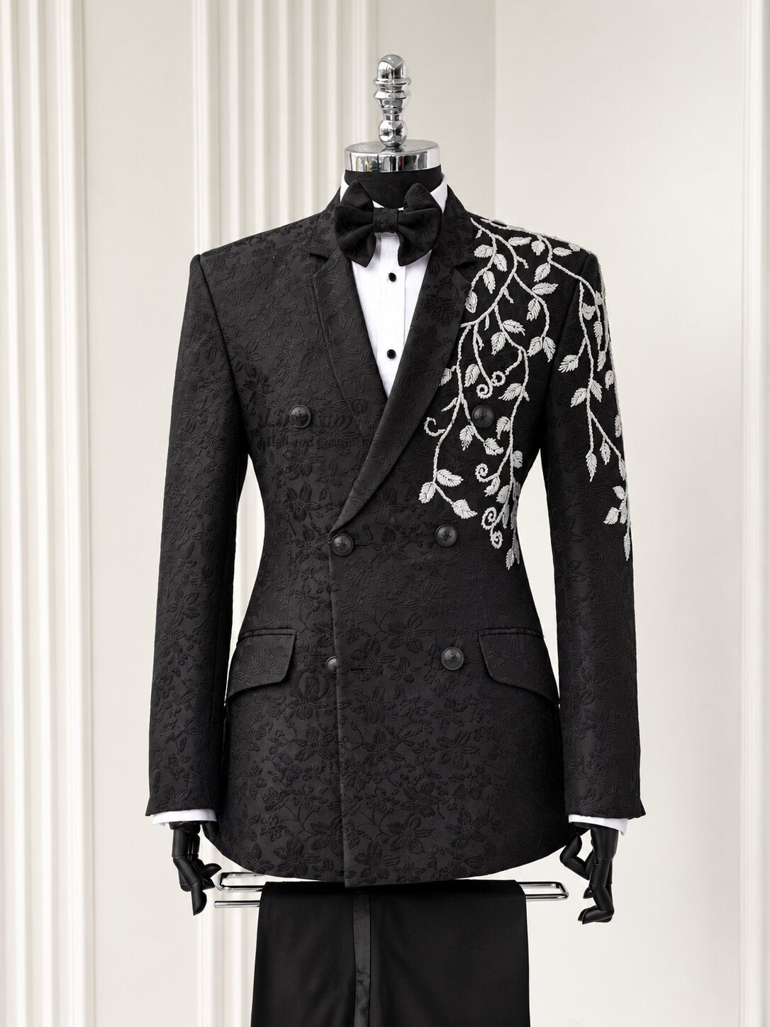mens-embroidered-double-breasted-tuxedo-suit-elegant-jacquard-formal-set