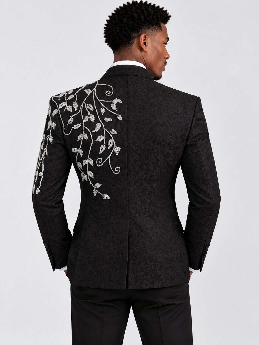 mens-embroidered-double-breasted-tuxedo-suit-elegant-jacquard-formal-set
