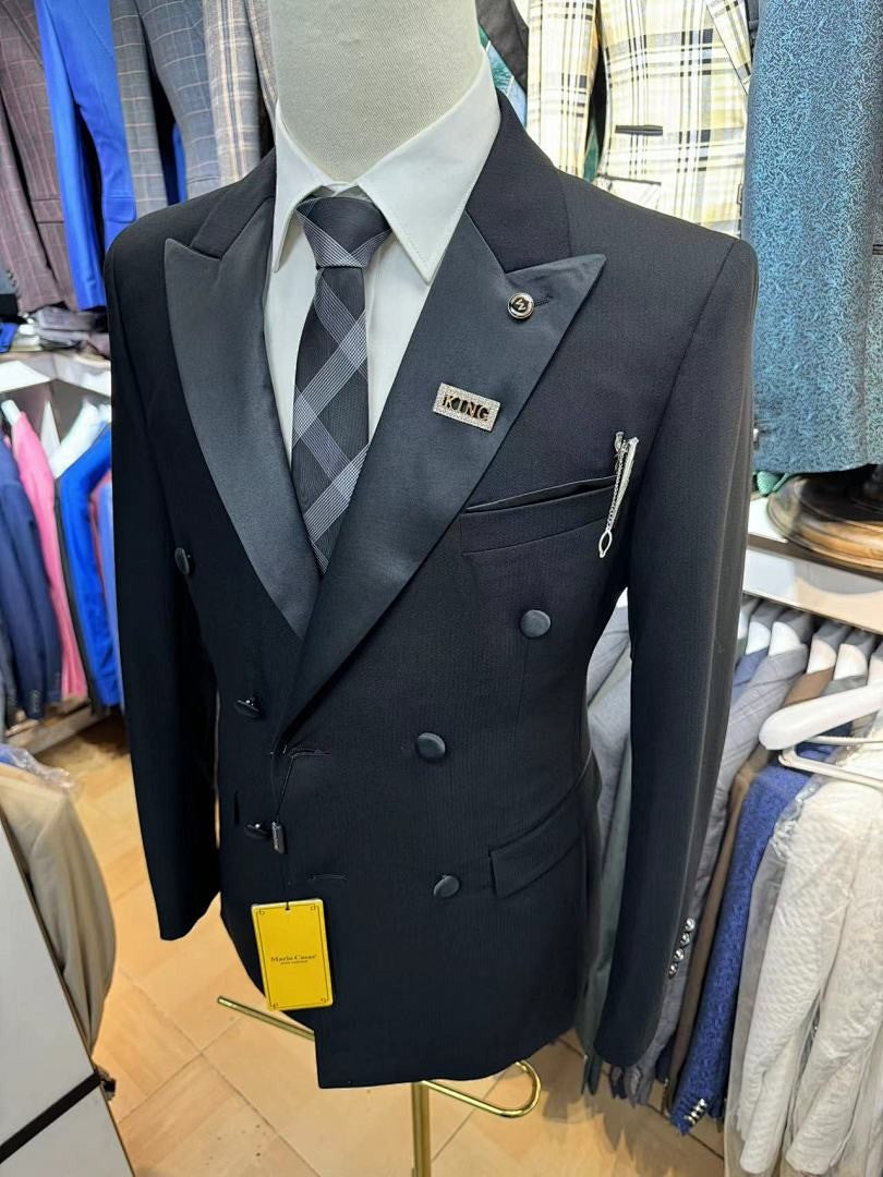 Men's Black Double-Breasted Peak Lapel Tuxedo