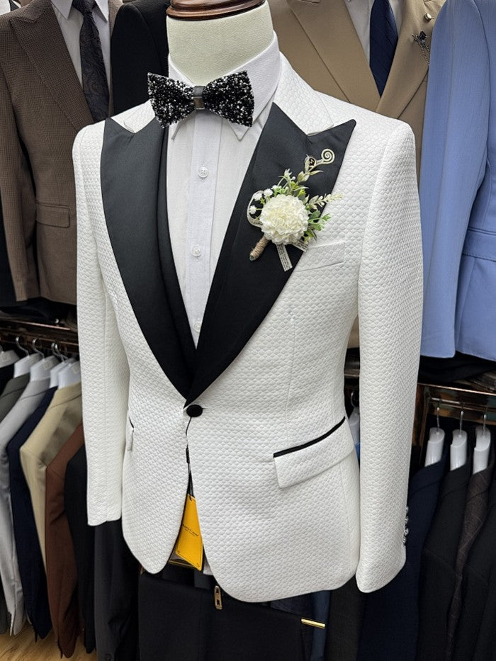 Men's Black Peak Lapel Textured 3 Piece Tuxedo Suit