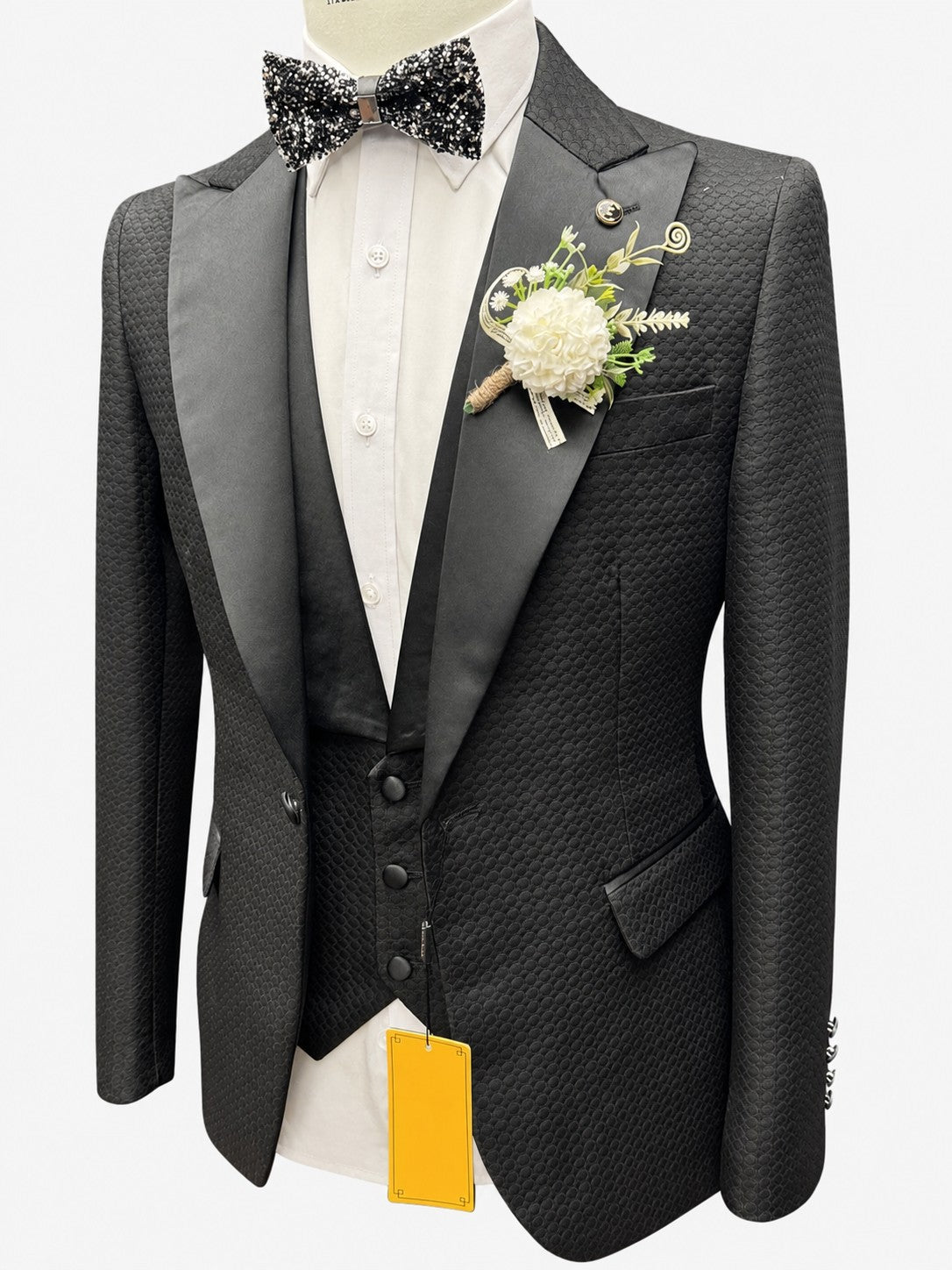 Men's Black Peak Lapel Textured 3 Piece Tuxedo Suit