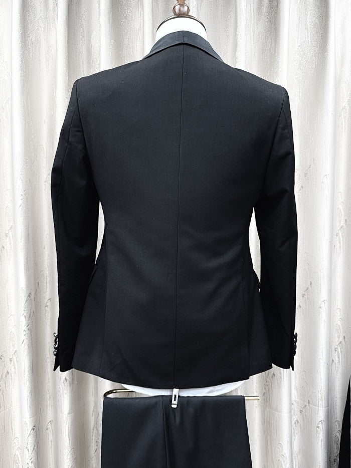 Men’s Black Shawl Lapel Classic Formal Wedding Suit