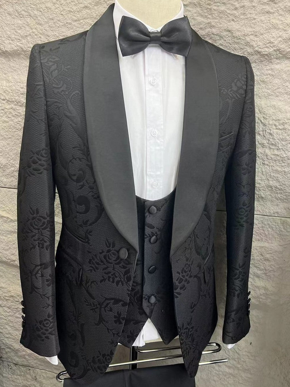 Men’s Floral Jacquard 3 Piece Tuxedo Set