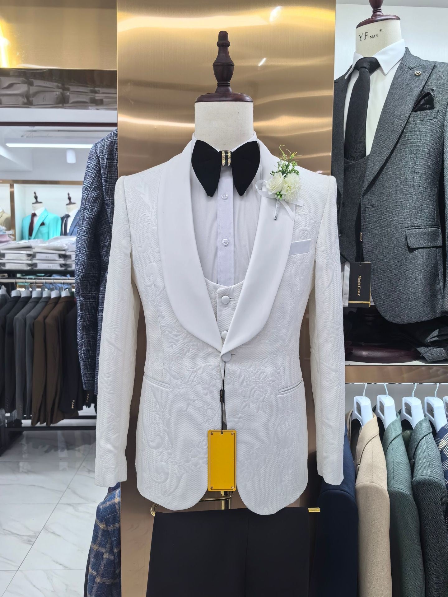 Men’s Floral Jacquard 3 Piece Tuxedo Set