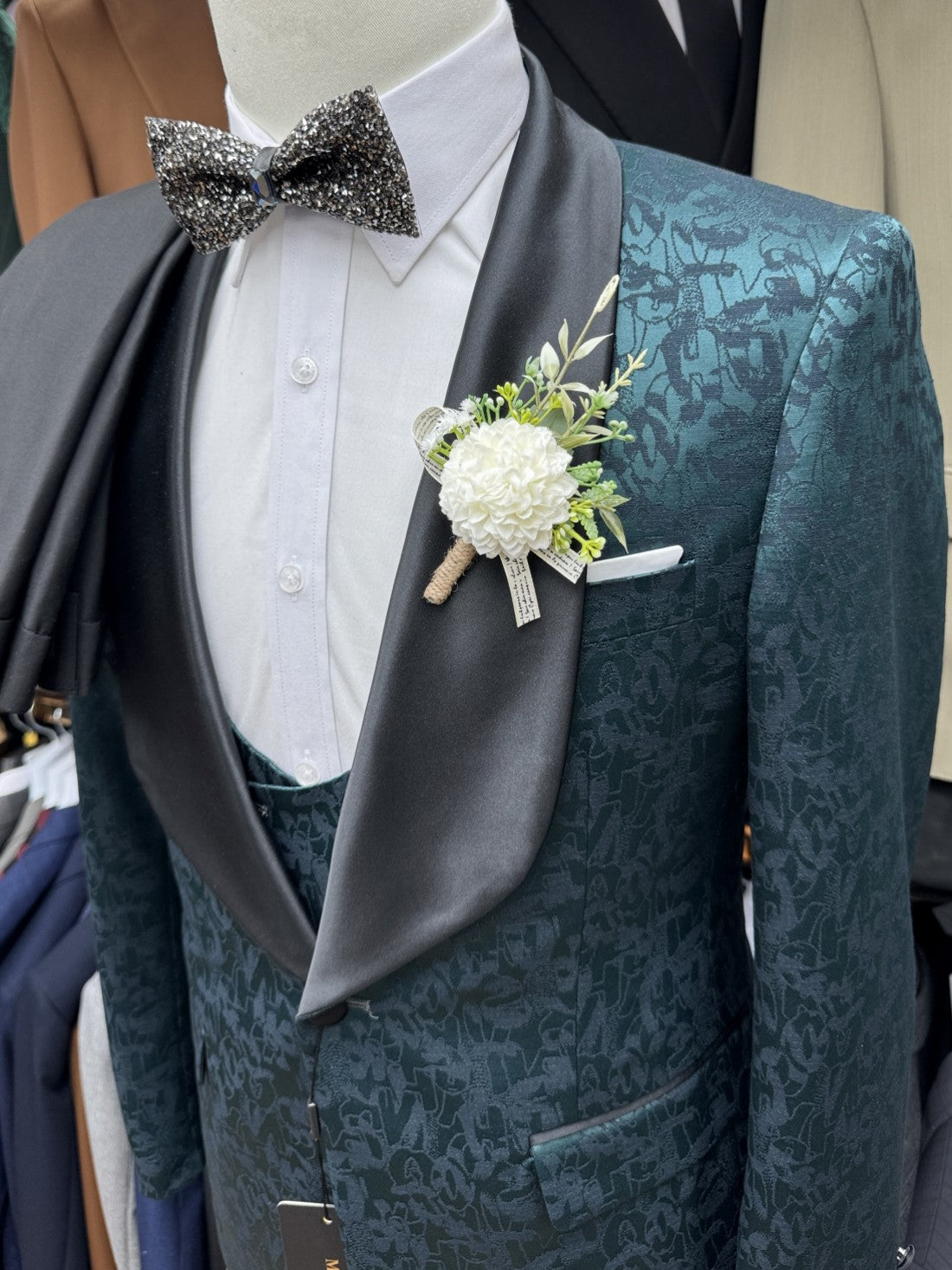 Men’s Jacquard Shawl Lapel 3 Piece Tuxedo Suit