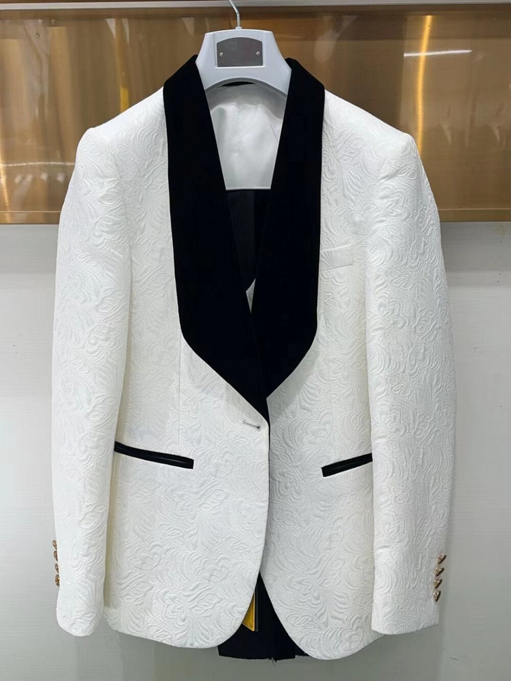 Men’s White Floral Jacquard Tuxedo