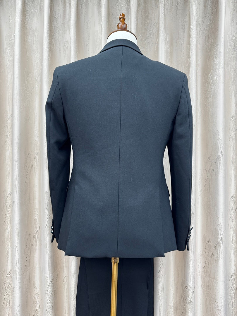 Men's Beaded Peak Lapel 3 Piece Prom Suit