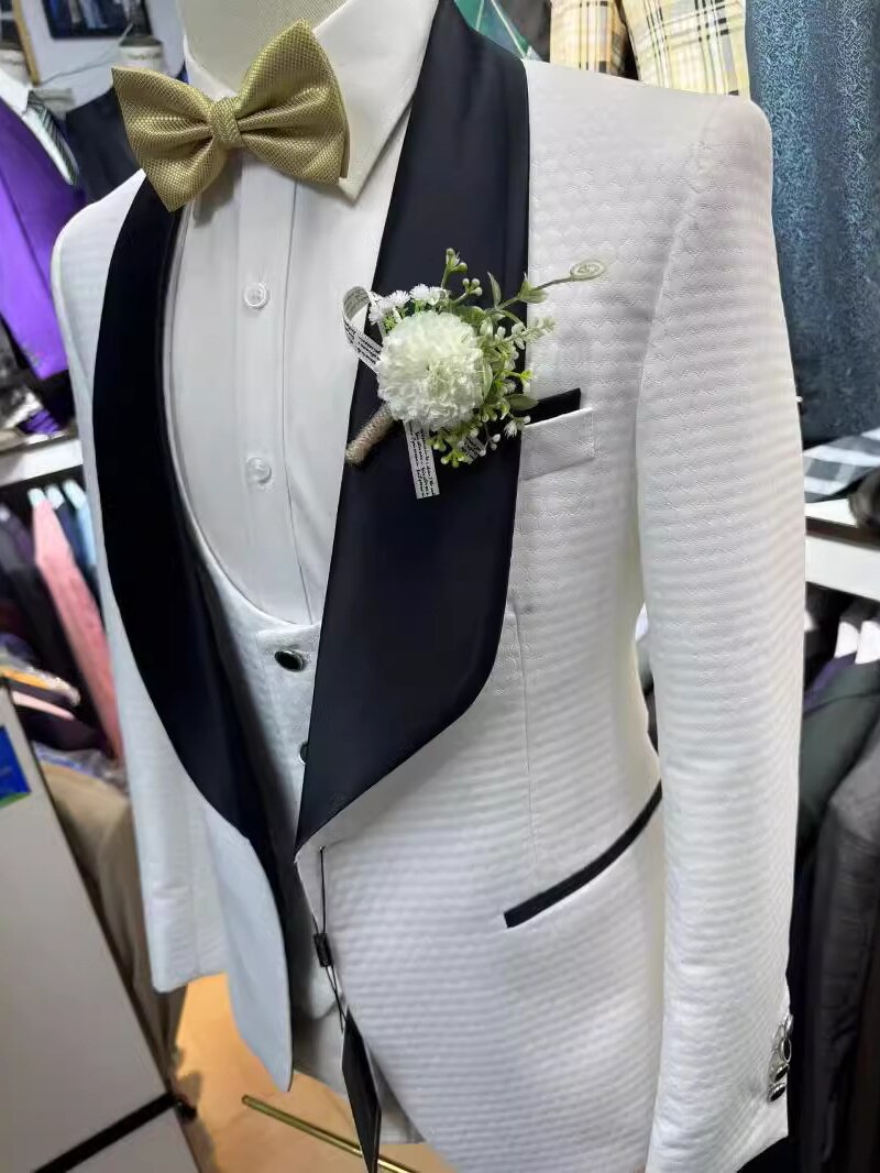 Men’s Shawl Lapel 3 Piece Tuxedo
